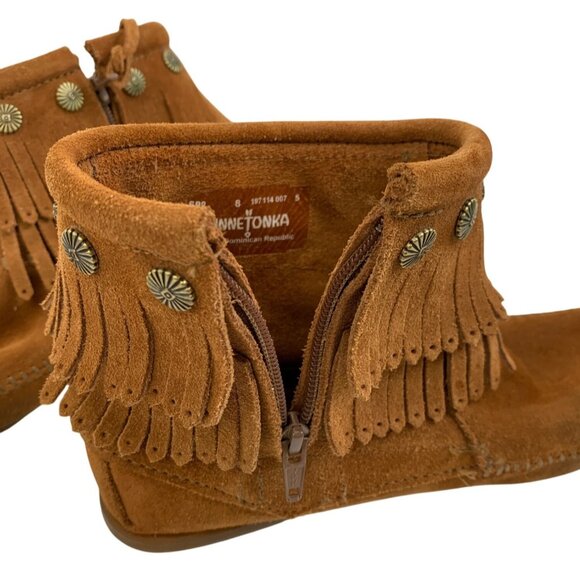 Minnetonka Sz 8 Womens Suede Fringe Moccasin Boots Tan Stud Zip Used - Picture 7 of 15